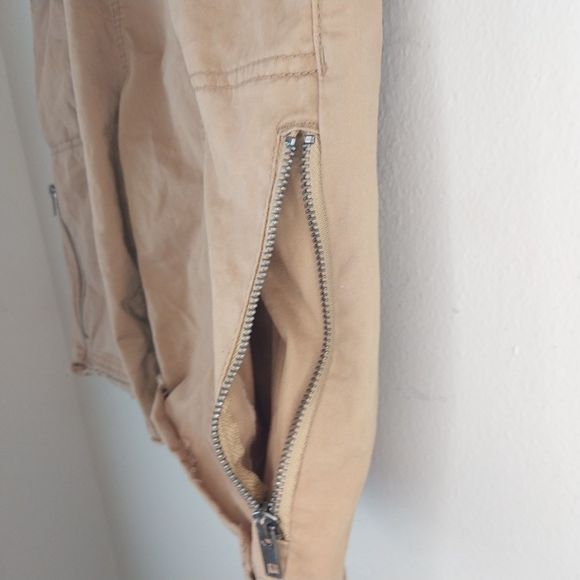 Men's Grindhouse Denim Tan Zip Pocket Distressed Shorts - Size 34 - Picture 6 of 6